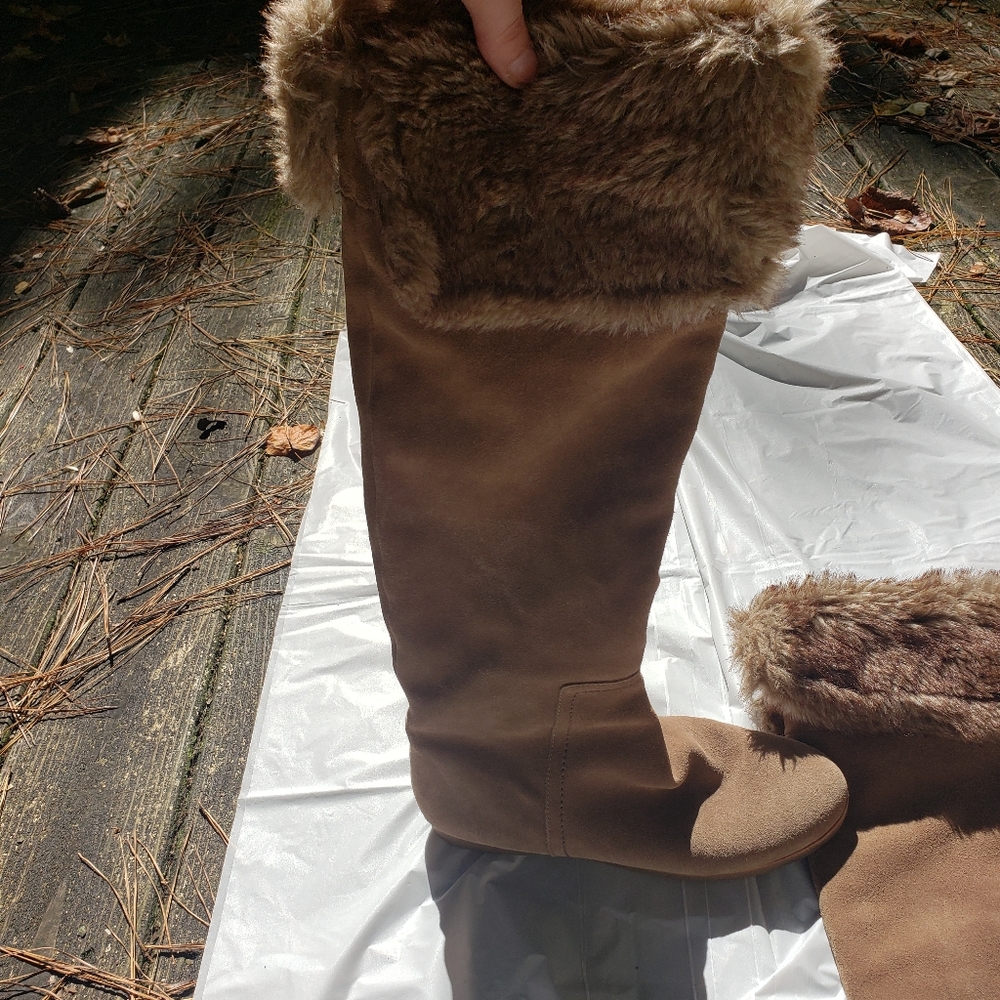 Sam Eldman Suede Weather Proof  Knee High Boots 👢. - Picture 6 of 10